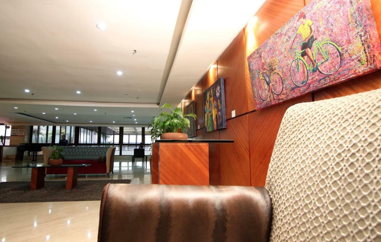 Hotel Cct Caracas Esterno foto