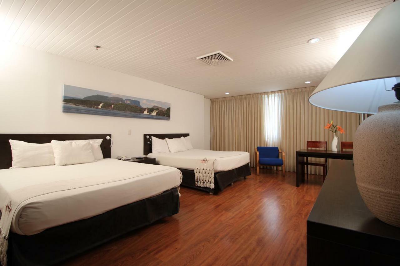 Hotel Cct Caracas Esterno foto