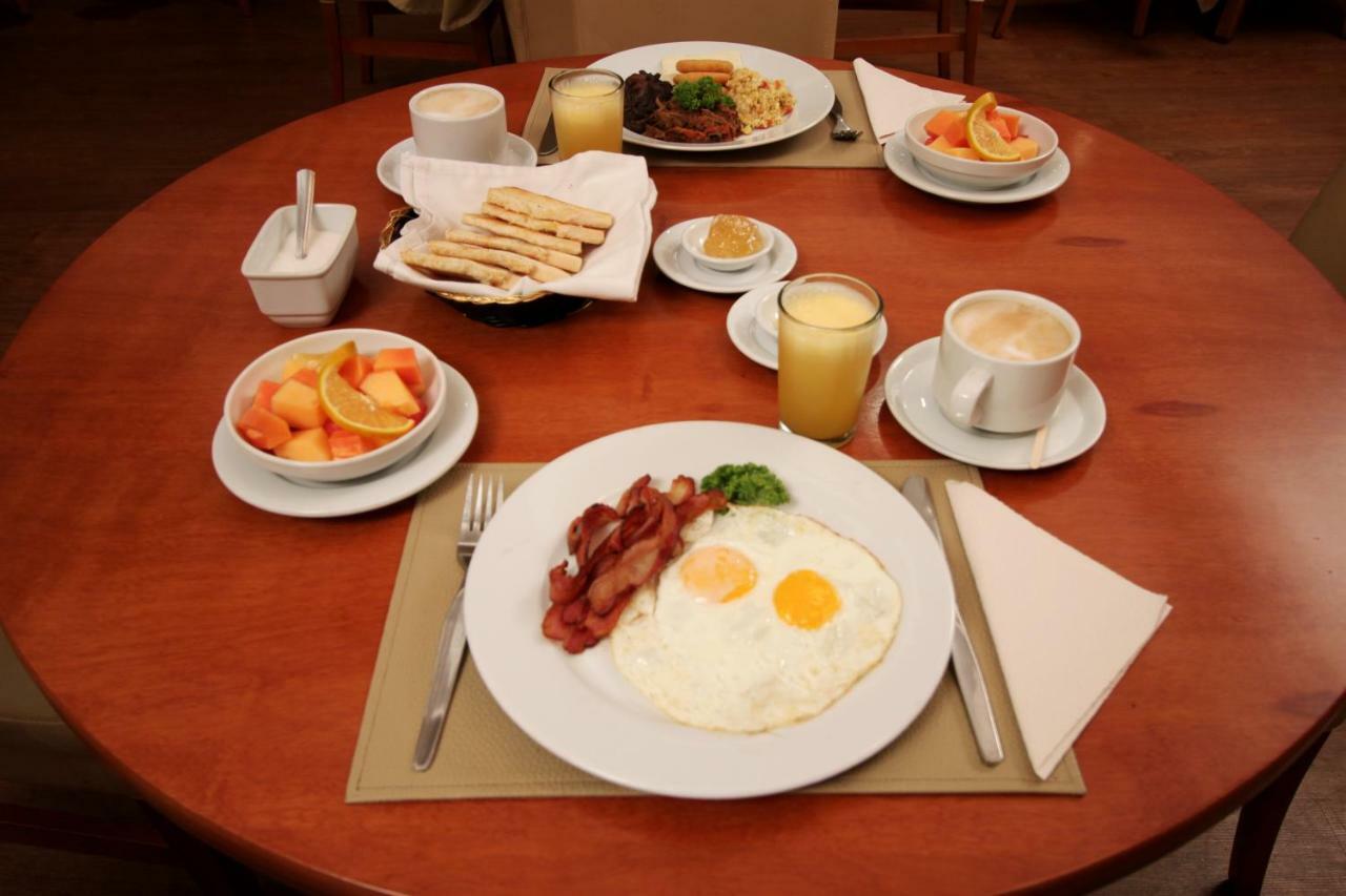 Hotel Cct Caracas Esterno foto